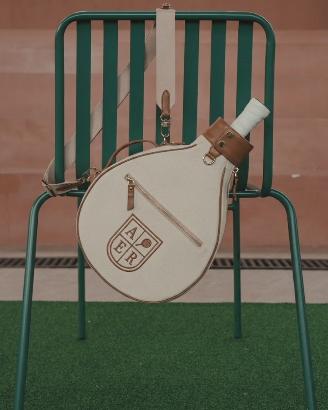 Natural Canvas & Light Brown Leather Padel Racket Cover